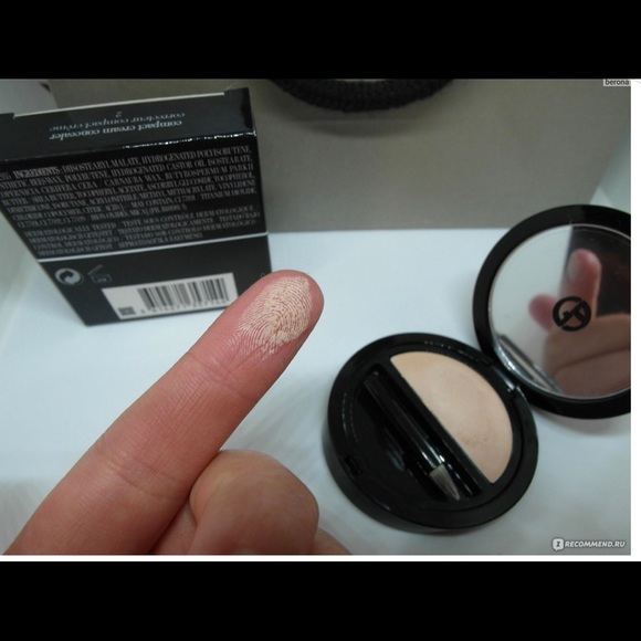 💯 Giorgio Armani Compact cream concealer 🌟💫 - Picture 10 of 14